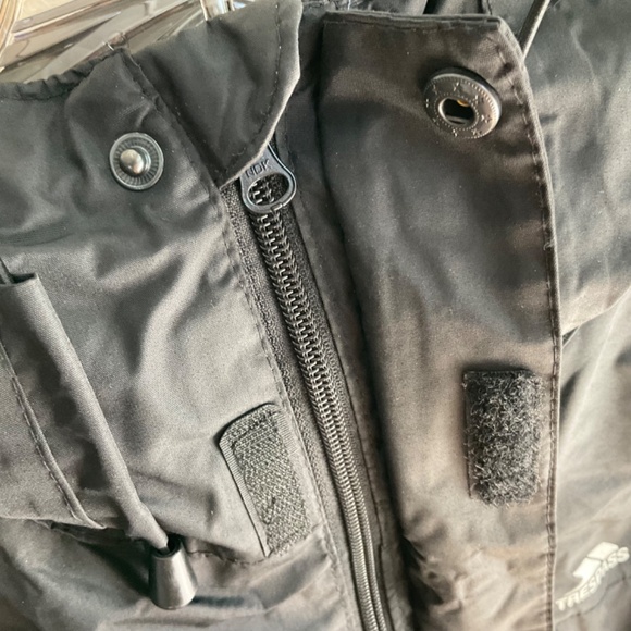 Trespass Men’s TP75 Waterproof Windproof Breathable Jacket Taped Seams B… - Picture 8 of 16